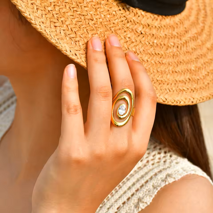 The Freeform Solitaire Ring Collection