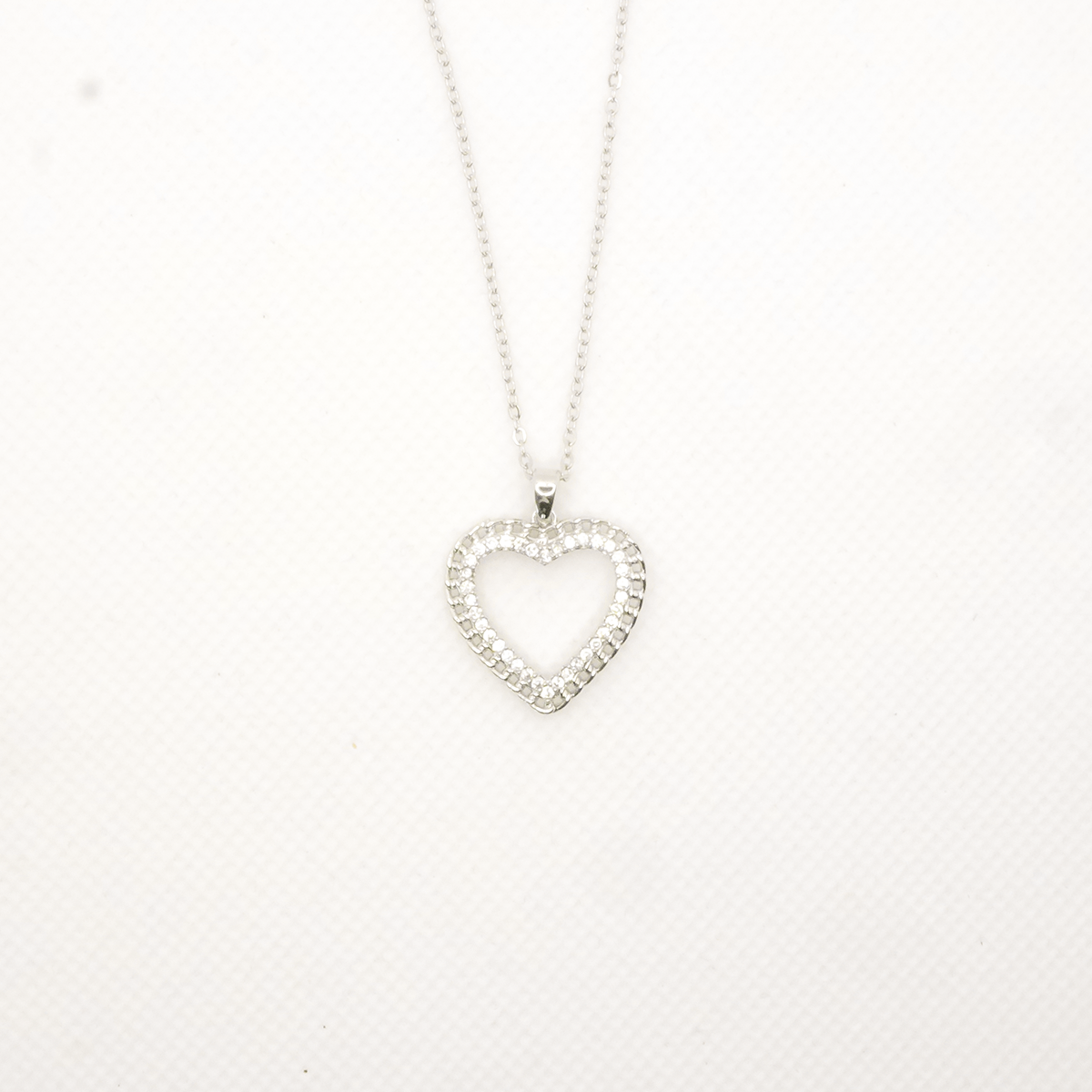 Lineheart Necklace