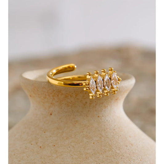 Beroia Cubic Zirconia Ring