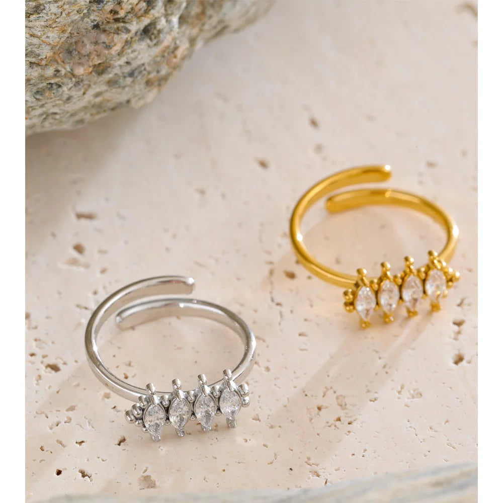Beroia Cubic Zirconia Ring