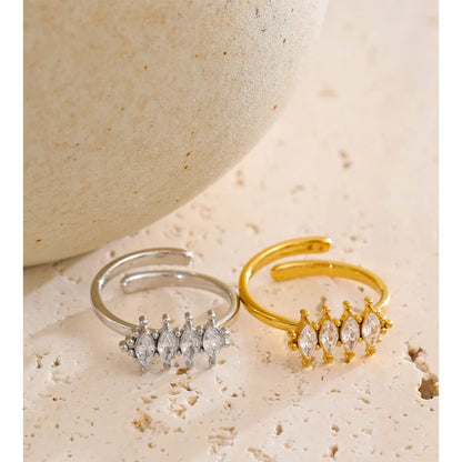 Beroia Cubic Zirconia Ring