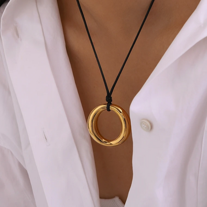 Maris Necklace
