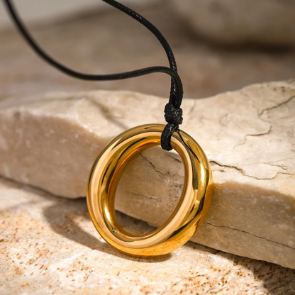 Maris Necklace