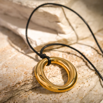 Maris Necklace